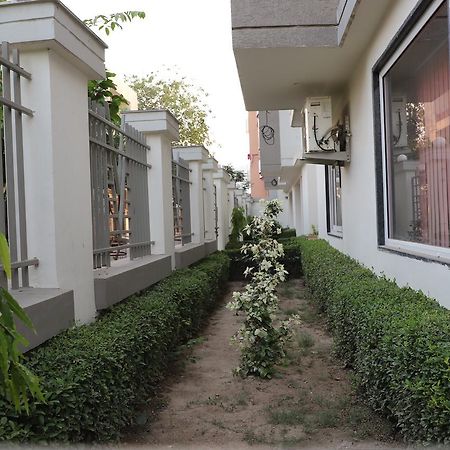 Braj Villas Vrindāvan Dış mekan fotoğraf